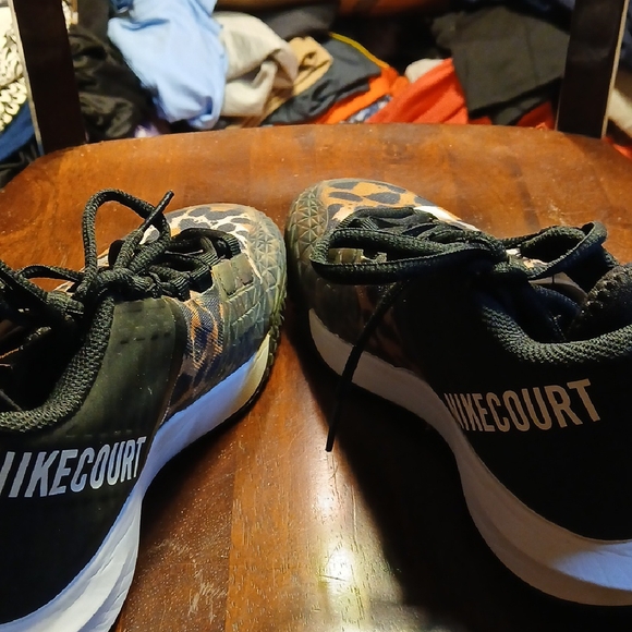 Nike Wild Pattern High-Tops - Picture 5 of 6